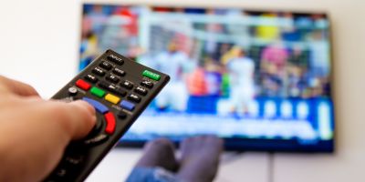 有線電視推薦安裝嗎？費用比較、頻道內容與數位化優勢！